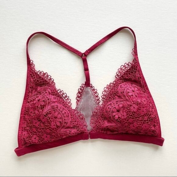 Victoria’s Secret Red Scallop Lace T-Back Front Closure Padded Bralette - Picture 1 of 7